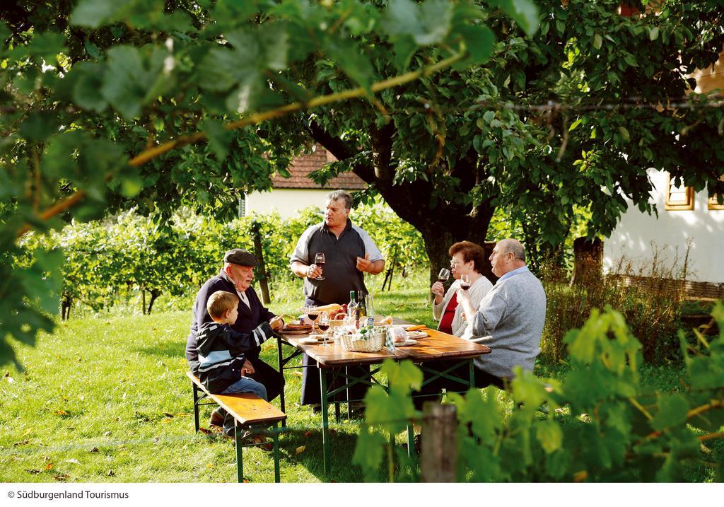 Thermenhof Puchasplus Loipersdorf Jennersdorf Exteriör bild